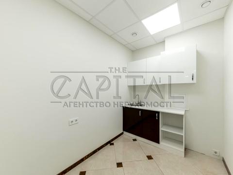 комерційна за адресою Січових Стрільців вул. (Артема), 50