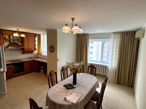 квартира за адресою Володимира Івасюка просп. (Героїв Сталінграду), 14