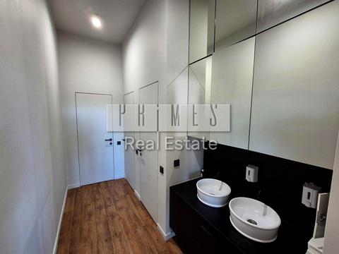 комерційна за адресою Івана Франка вул., 9