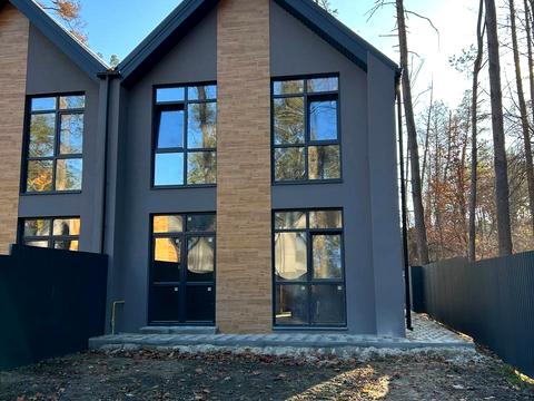 будинок за адресою Михайла Булгакова вул.