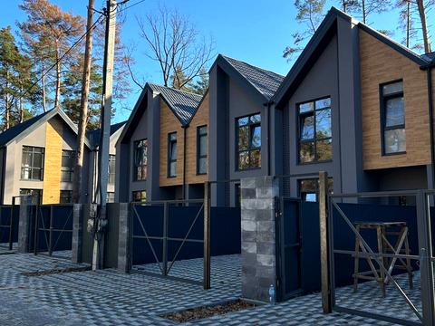 будинок за адресою Михайла Булгакова вул.