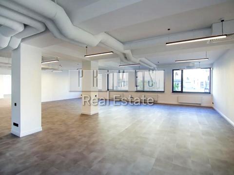 комерційна за адресою Саксаганського вул., 58