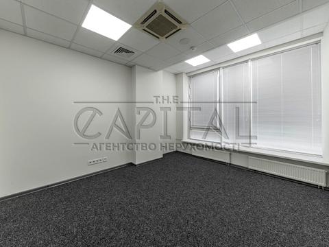 комерційна за адресою Січових Стрільців вул. (Артема), 50