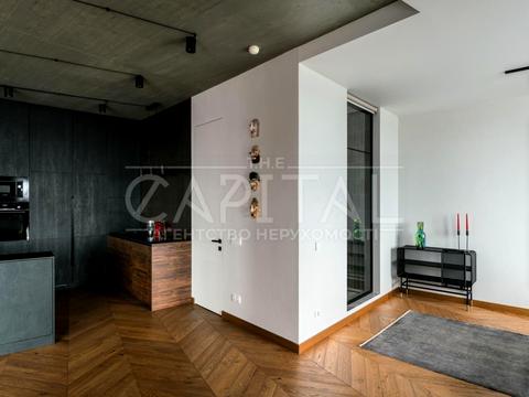 квартира за адресою Буслівська вул., 12