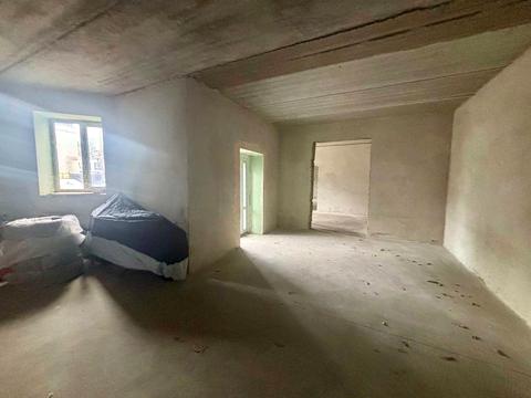 комерційна за адресою Мисливська вул., 24