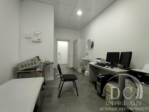 комерційна за адресою Дніпро, Січеславська Набережна вул., 16-Б