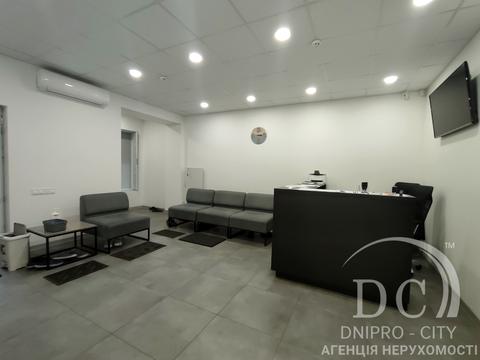 комерційна за адресою Січеславська Набережна вул., 16-Б