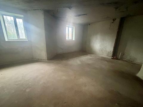 комерційна за адресою Мисливська вул., 24