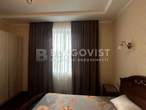 дом по адресу Новокиевская ул.