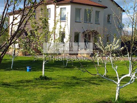 дом по адресу Центральна вул.