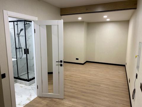 комерційна за адресою Кирилівська вул. (Фрунзе), 37-А