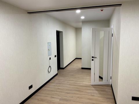 комерційна за адресою Кирилівська вул. (Фрунзе), 37-А