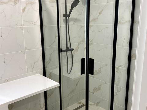 комерційна за адресою Кирилівська вул. (Фрунзе), 37-А