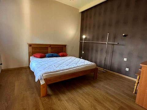 квартира за адресою Івана Карпинця вул. (), 4а