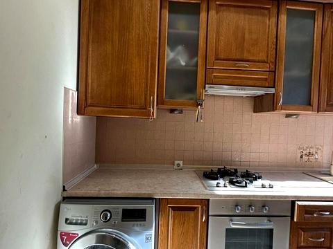 квартира за адресою Івана Карпинця вул. (), 4а