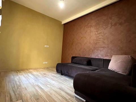 квартира за адресою Івана Карпинця вул. (), 4а