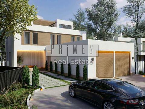 будинок за адресою Набережна вул.