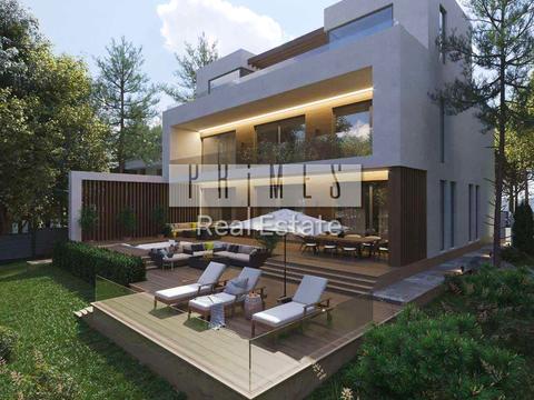 будинок за адресою Набережна вул.