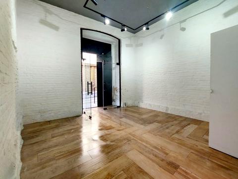 комерційна за адресою Івана Ґонти вул., 1