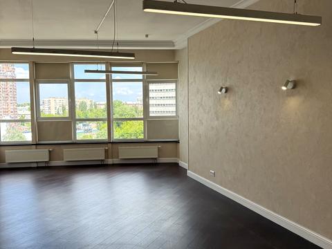 комерційна за адресою Кловський узвіз, 7