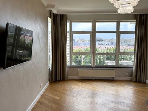 комерційна за адресою Кловський узвіз, 7