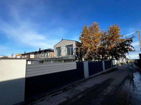 будинок за адресою Анни Ярославни вул.