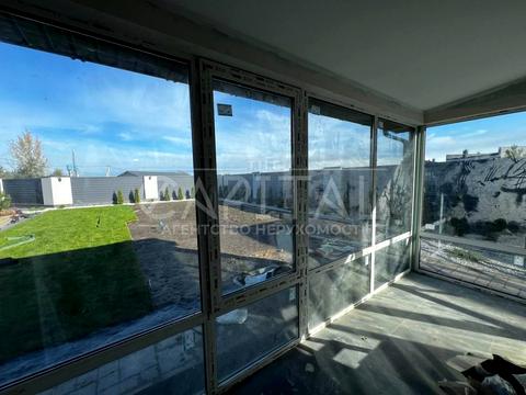 будинок за адресою Анни Ярославни вул.