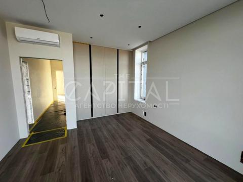 будинок за адресою Анни Ярославни вул.