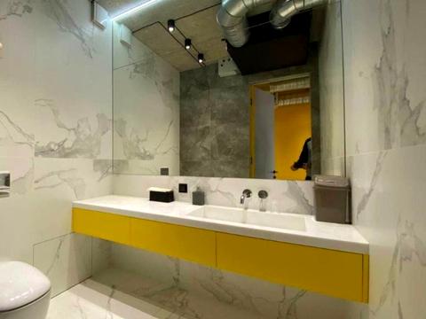 комерційна за адресою Ділова вул. (Димитрова), 1/2