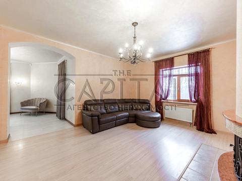 комерційна за адресою Григорія Гуляницького вул., 32-А