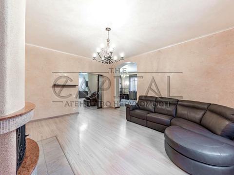 комерційна за адресою Григорія Гуляницького вул., 32-А