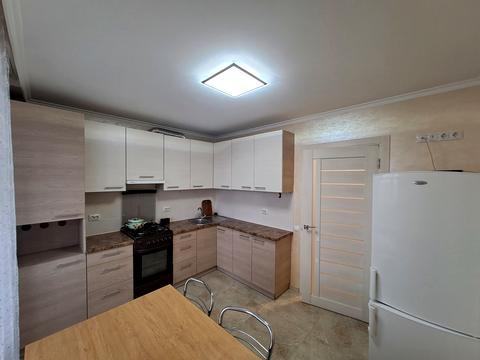 квартира за адресою Довженка вул., 26