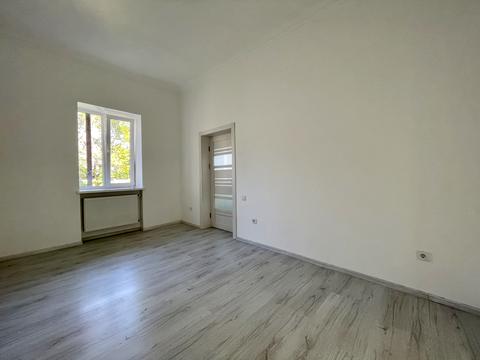 квартира за адресою Богдана Хмельницького вул., 10