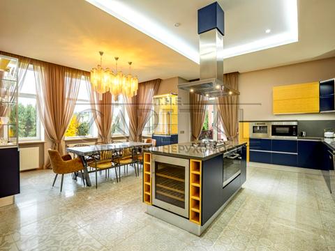 дом по адресу Світанкова