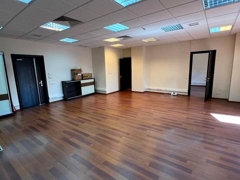 комерційна за адресою Саксаганського вул., 120