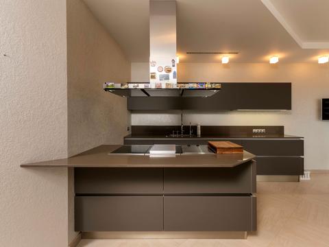 квартира по адресу Андрея Верхогляда ул. (Михайла Драгомирова), 16