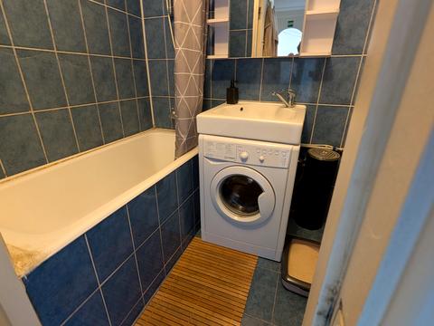 квартира за адресою Велика Васильківська вул. (Червоноармійська), 145/1