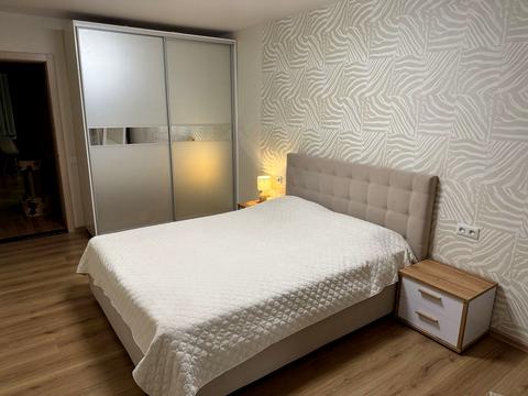 квартира по адресу Независимой Украины ул. (40 лет Советской Украины), 111