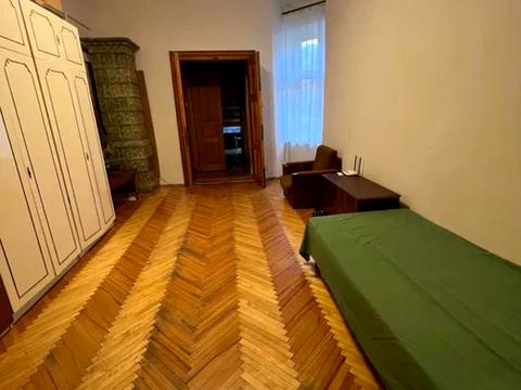 квартира по адресу Пекарская ул., 45