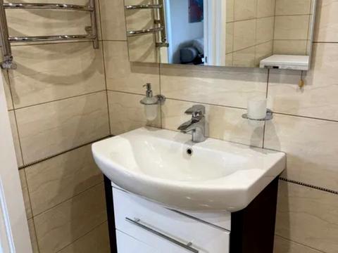 квартира за адресою Академіка Корольова вул., 16/1