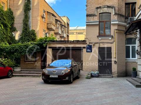 квартира за адресою Євгена Чикаленка вул. (Пушкінська), 19-Б