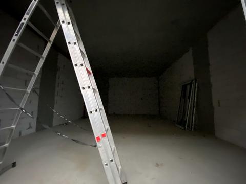 комерційна за адресою Поліська вул., 4