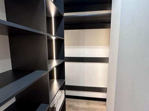 квартира по адресу Олександра Олеся ул., 17