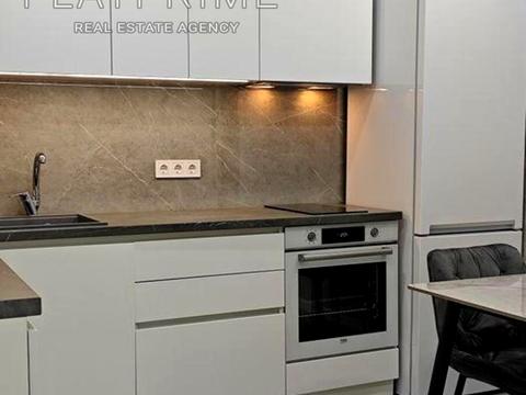 квартира за адресою Причальна вул., 12