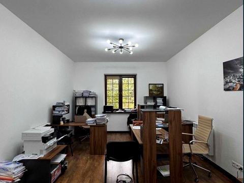 комерційна за адресою Кожум'яцька вул., 16-А