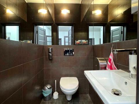 комерційна за адресою Кожум'яцька вул., 16-А