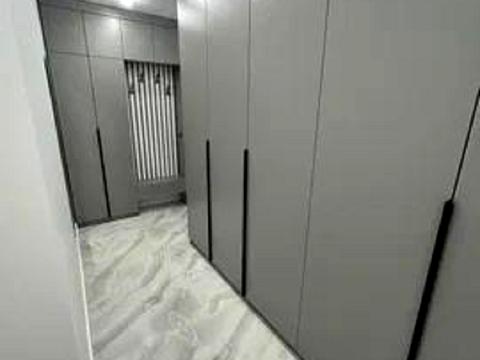 квартира по адресу Угорская ул., 3