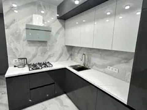 квартира по адресу Угорская ул., 3