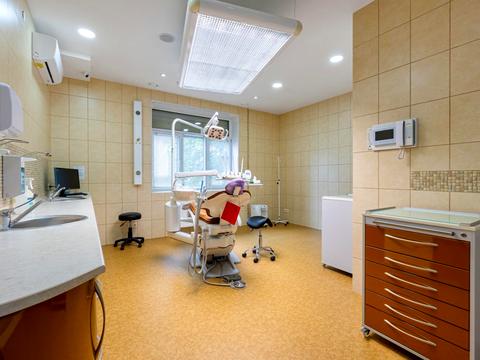 комерційна за адресою Генерала Тараса Чупринки вул. (Пушкіна), 1