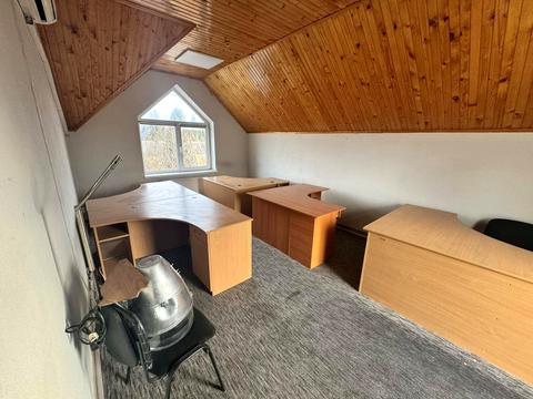 комерційна за адресою Дубовецька вул., 7